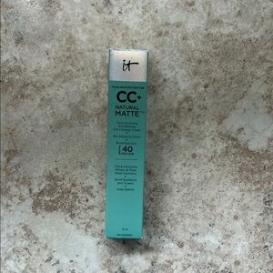 IT Cosmetics CC Foundation 40 SPF in Fair/Ivory